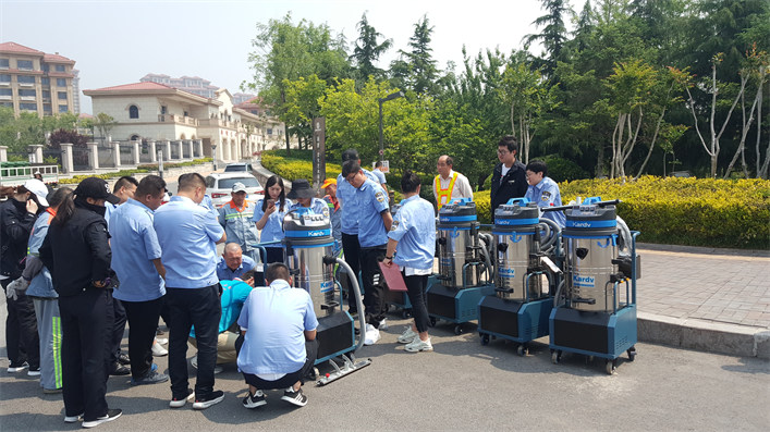 DL3060D电瓶式吸尘设备(图2)