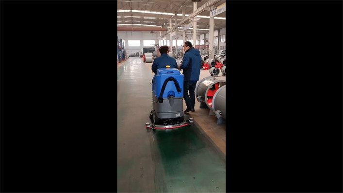 AL80驾驶洗地机(图3)
