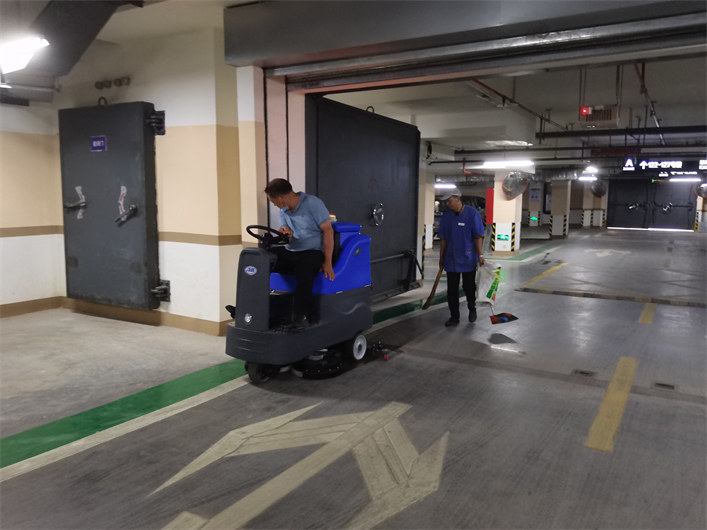 AL115可开式洗地机(图4)