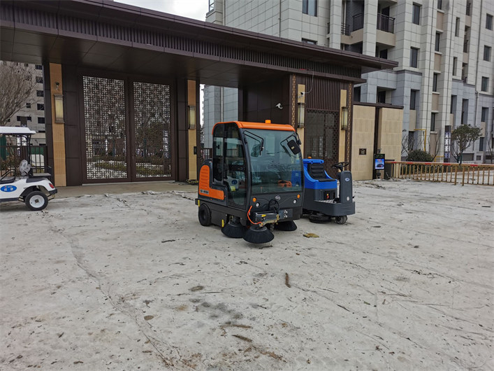 AL115可开式洗地机(图18)