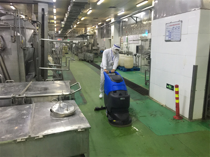 R50B电瓶手推式洗地机(图2)