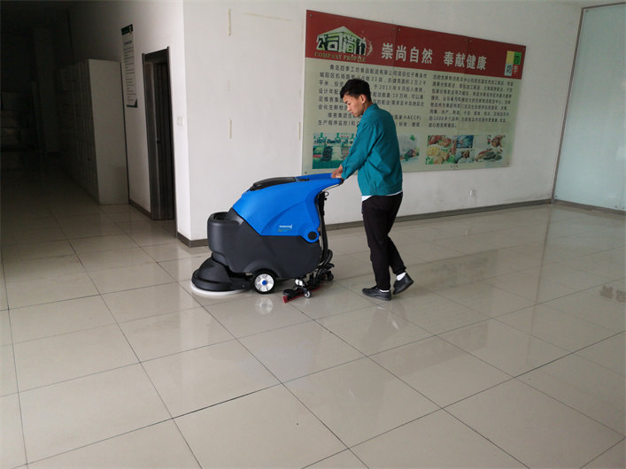 R56BT自走式洗地机(图3)