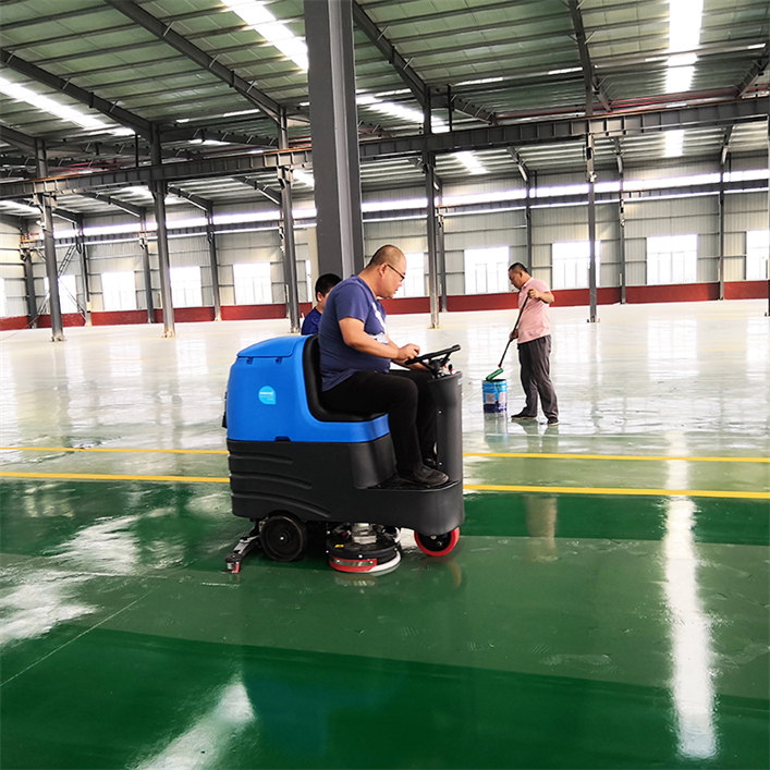 RQQ中型驾驶洗地车(图3)