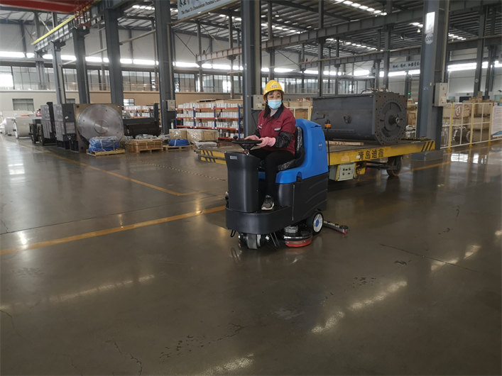 R125BT85中大型驾驶式洗地车(图8)