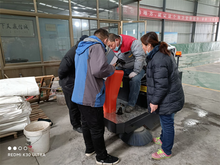 ALS1400驾驶扫地车(图4)