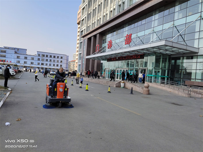 ALS1400驾驶扫地车(图7)